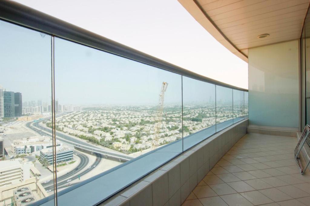 1 Bhk - Concorde Tower - Jlt Cluster H Lägenhet Dubai Exteriör bild